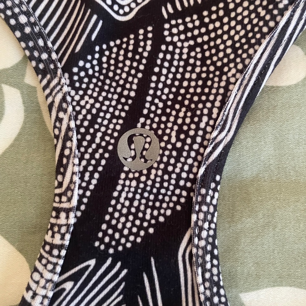Lululemon Black and White Patterned Activewear